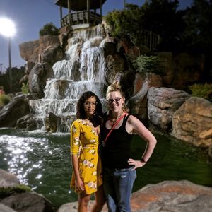 Meet your Posher, Leigh